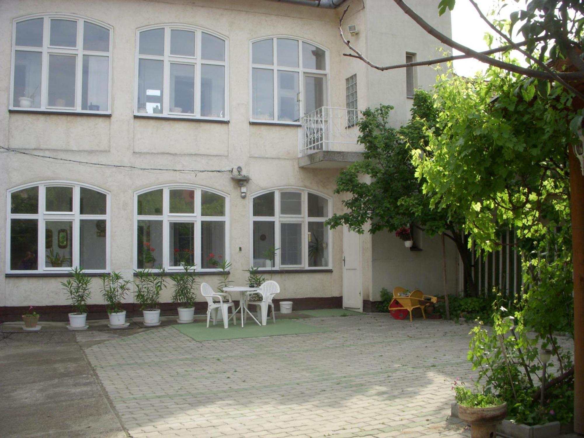 Garden 39 Vendégház Szeged Exterior foto